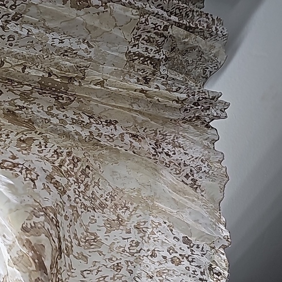 Ruby Road maxi sheer skirt. Size 14 Elastic waist with tie. White/gray. Flowie. - Picture 2 of 10